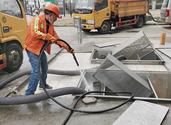 净潭乡隔油池清理